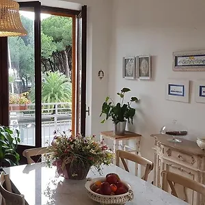 Brezza Marina Bed & Breakfast Marina Di Carrara